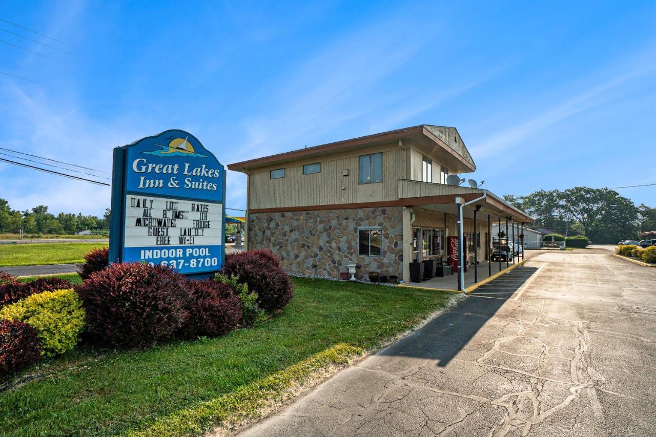 Great Lakes Inn & Suites South Haven Luaran gambar