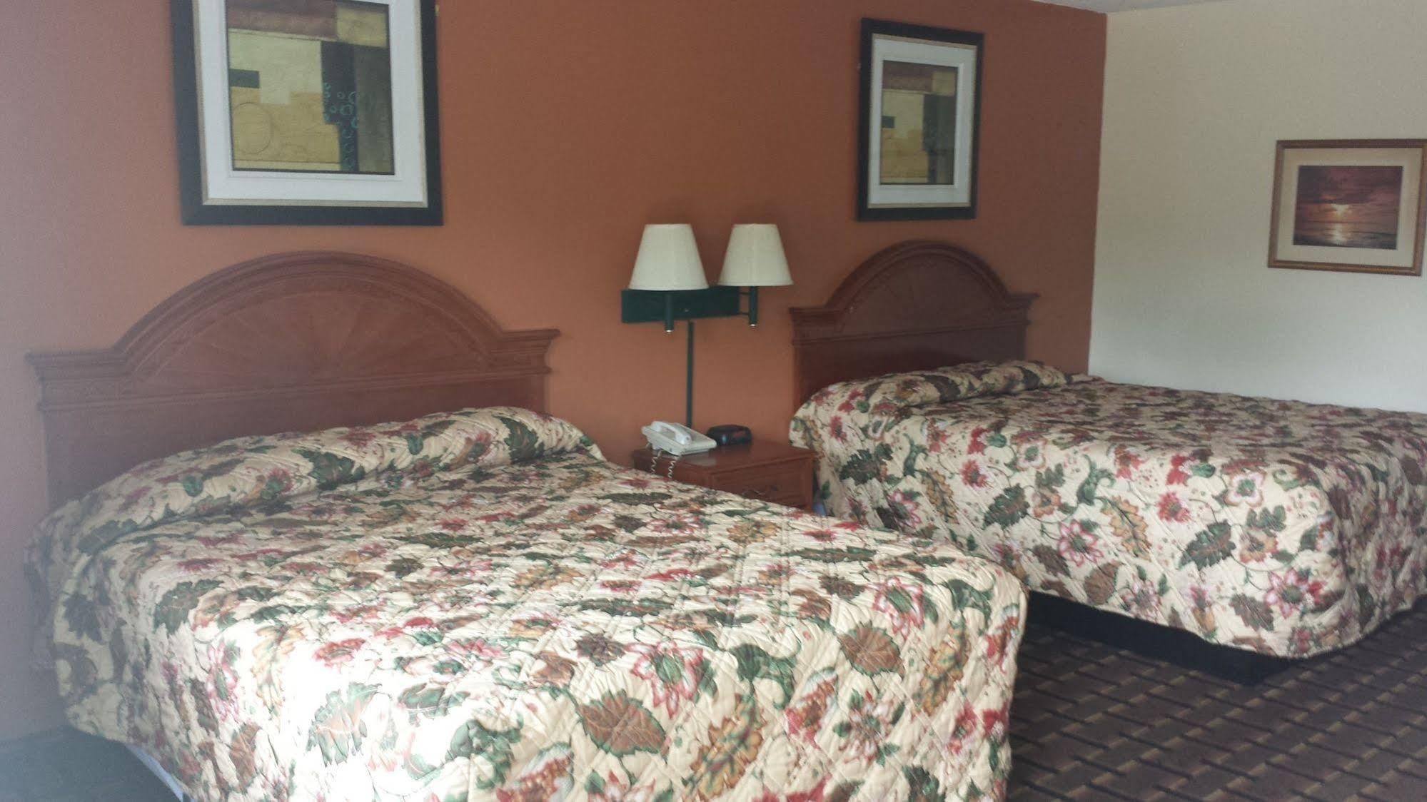 Great Lakes Inn & Suites South Haven Luaran gambar